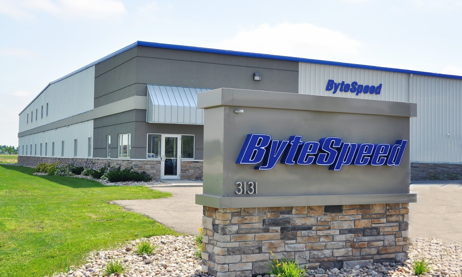 bytespeed-bg